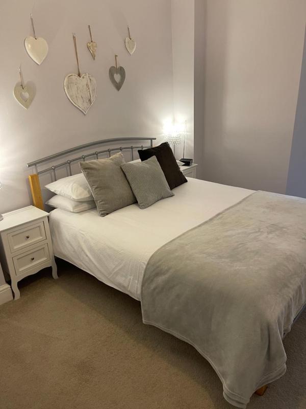 Deluxe King Suite image 1