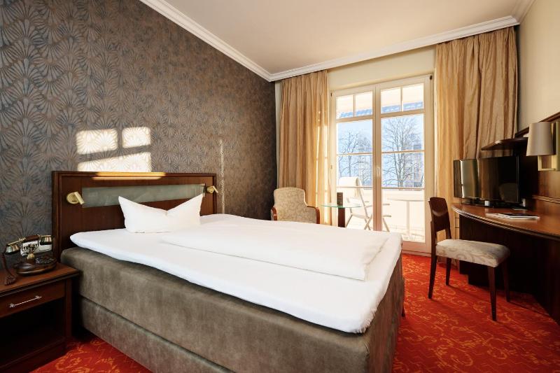 Single Room with Balcony image 2