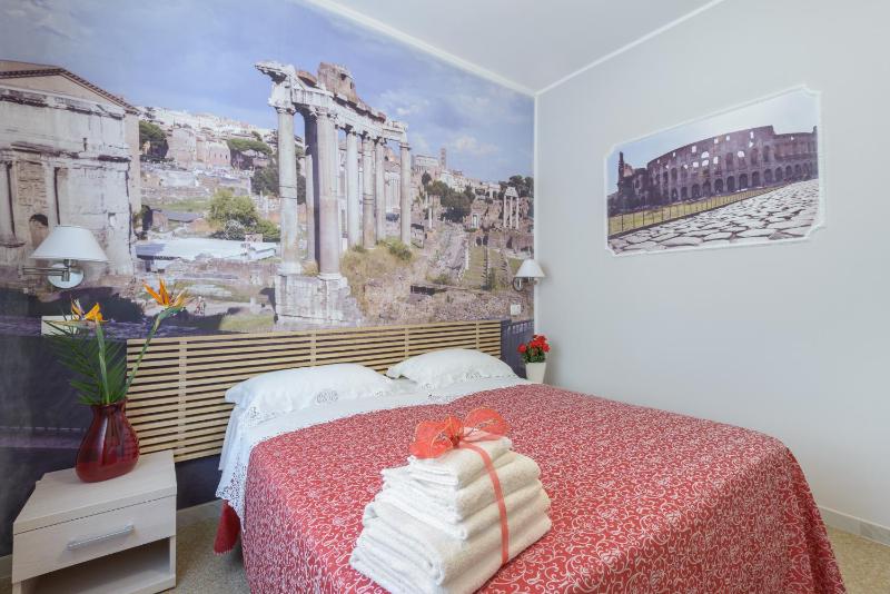 Double or Twin Room with Extra Bed image 3