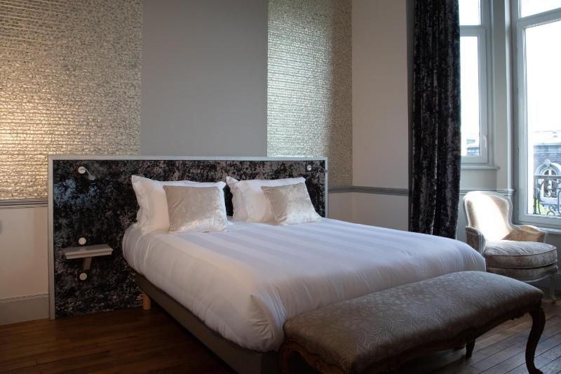 Deluxe Double Room with Shower - Coquillage image 1