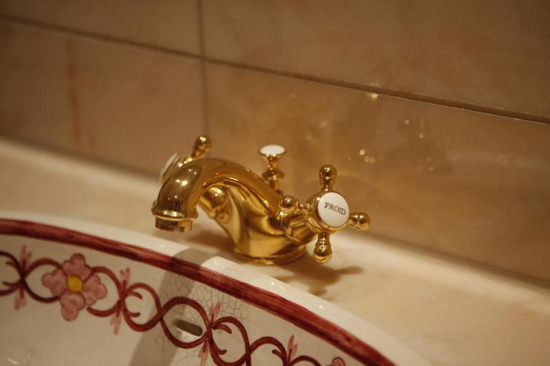 Suite image 2