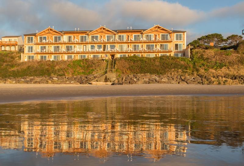 Pelican Shores Inn - image 24
