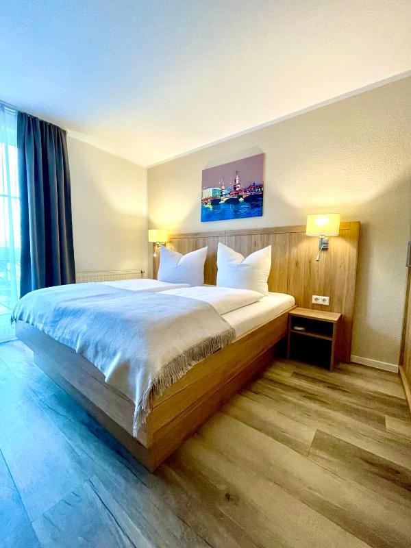 Standard Double Room image 4