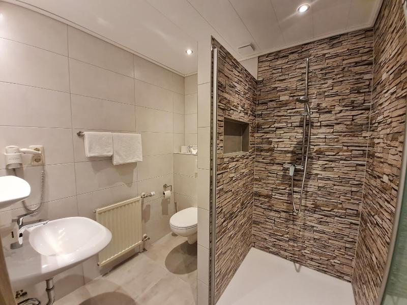 Double Room with Private External Bathroom image 4
