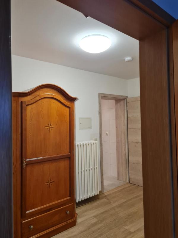 Double Room with Private External Bathroom image 3