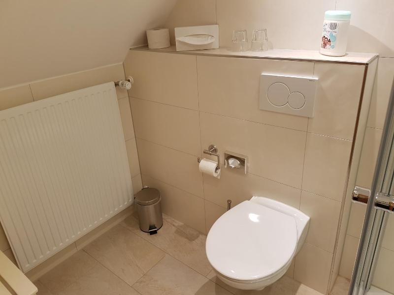 Double or Twin Room image 3