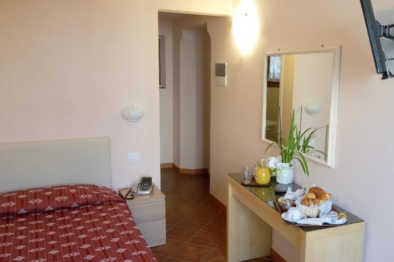  Comfort Single Room with Garden View image 3