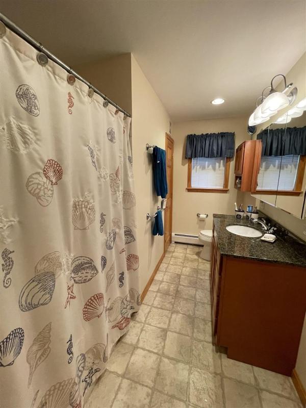 Four-Bedroom Holiday Home image 4