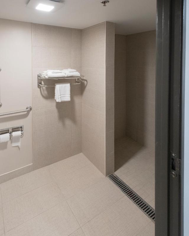King Room - Disability Access/Non-Smoking image 1