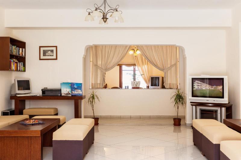 Aeolos Hotel - image 17