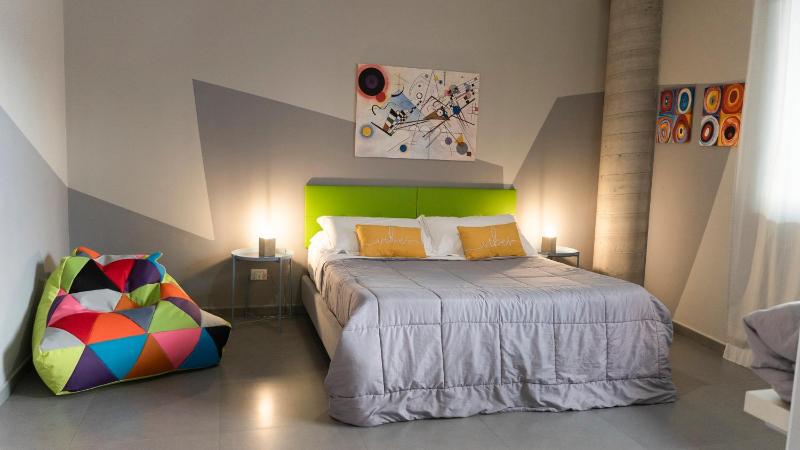 Etna Suite Design Apartments - image 3