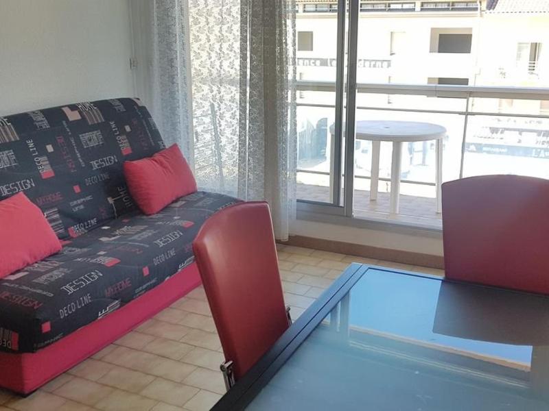 Studio climatise balcon proche plage et commerces - FR-1-701-57 - image 2