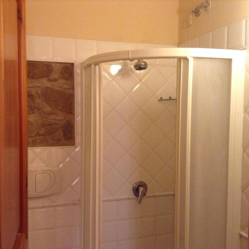 Single Room with Private Bathroom image 4