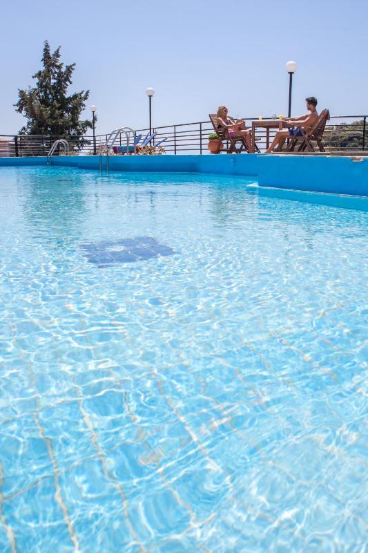 Stafylos Suites & Boutique hotel - image 32