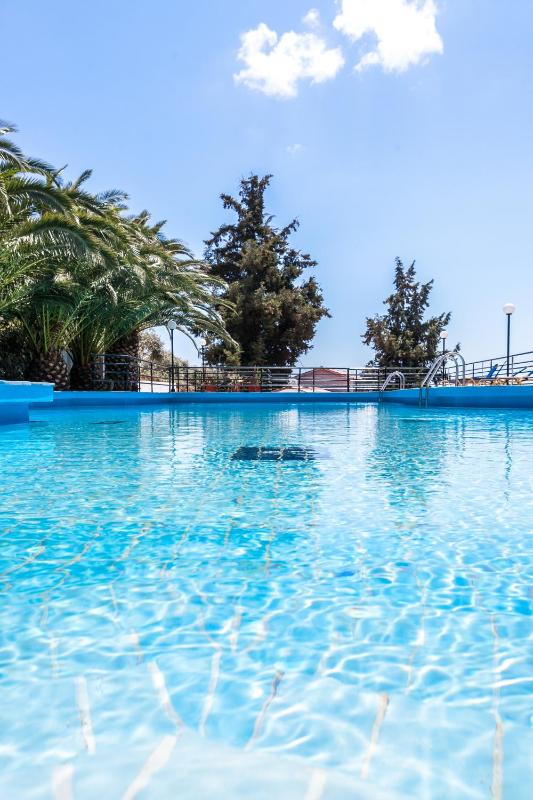Stafylos Suites & Boutique hotel - image 23