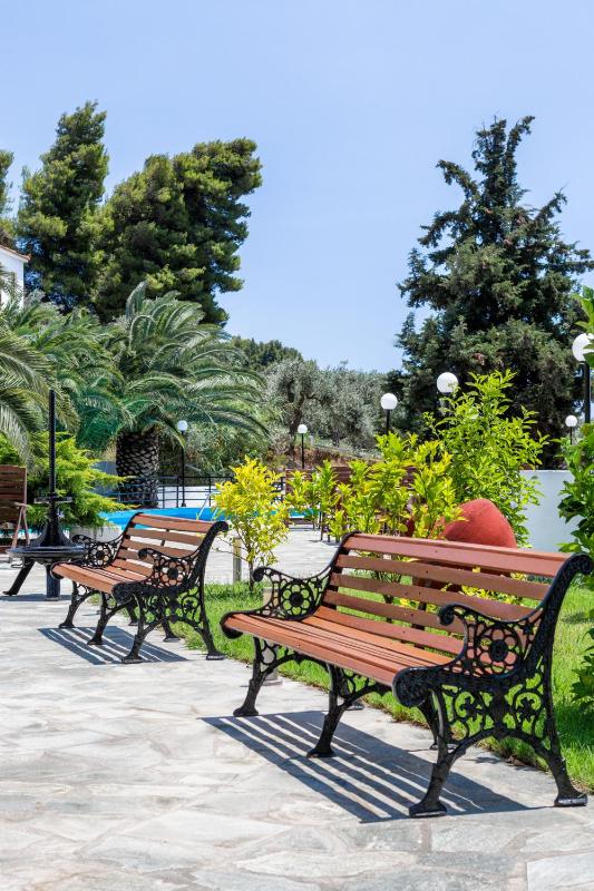 Stafylos Suites & Boutique hotel - image 15