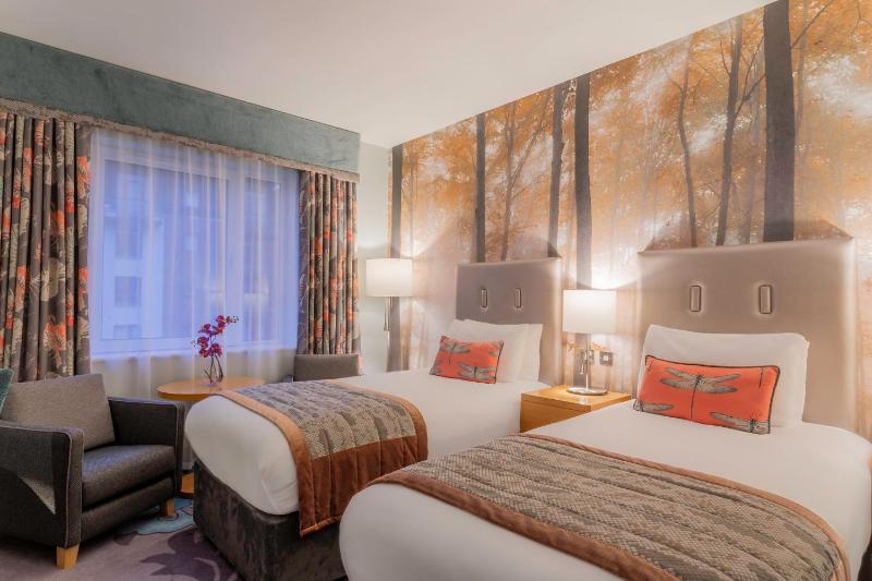 Standard Room with Two Single Beds image 1