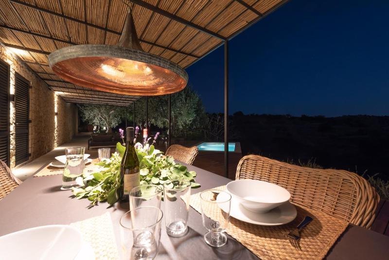 Villa Vogue Retreat - IsulaTravel - image 6