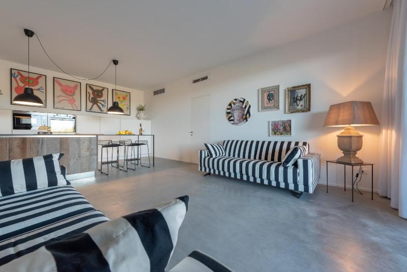Villa Vogue Retreat - IsulaTravel - image 9