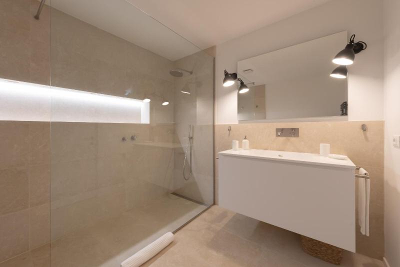Villa Vogue Retreat - IsulaTravel - image 16