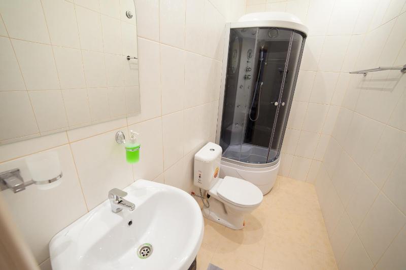 Standard Triple Room image 3