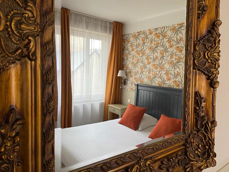 Superior Double Room image 4