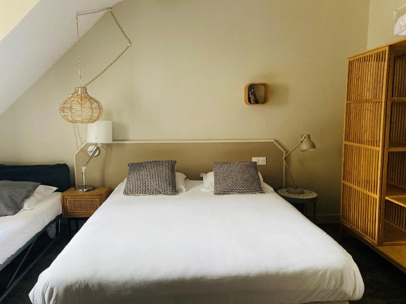 Superior Double Room 1 to 4 pax image 3