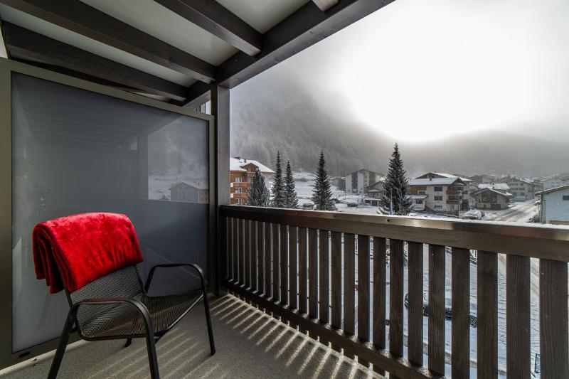 Superior Triple Room image 3