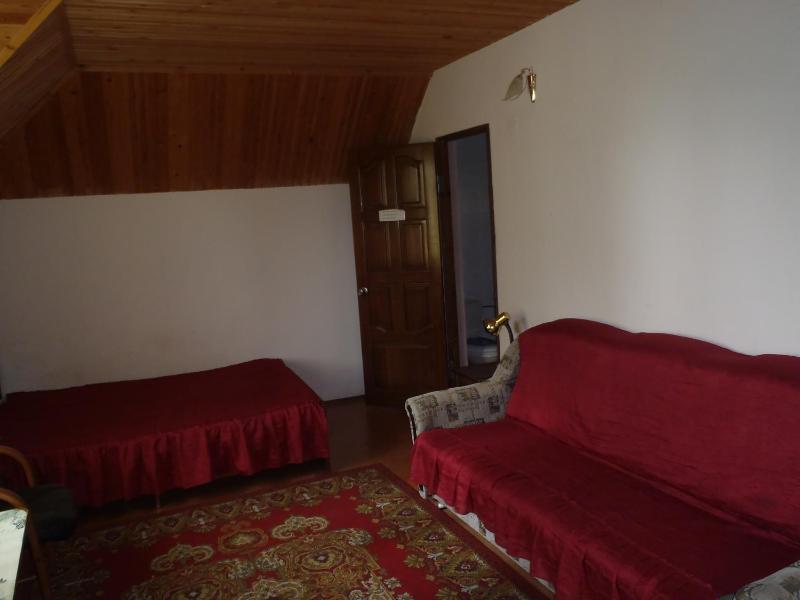 Standard Quadruple Room image 3