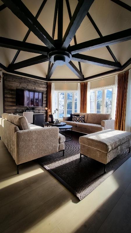 Suite with Mountain View image 4