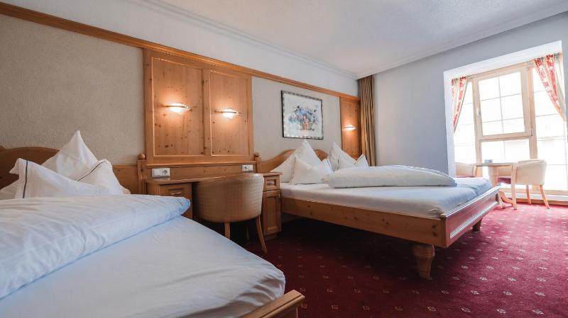 Classic Triple Room image 1