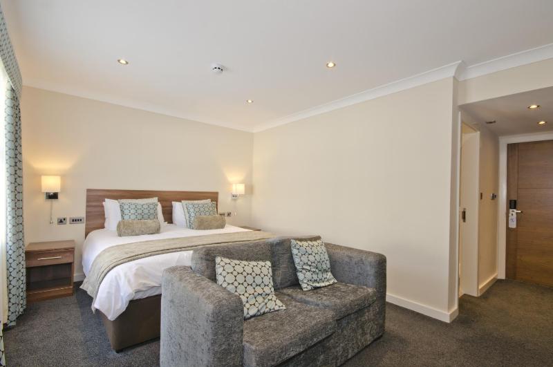 Luxury Double Room image 4