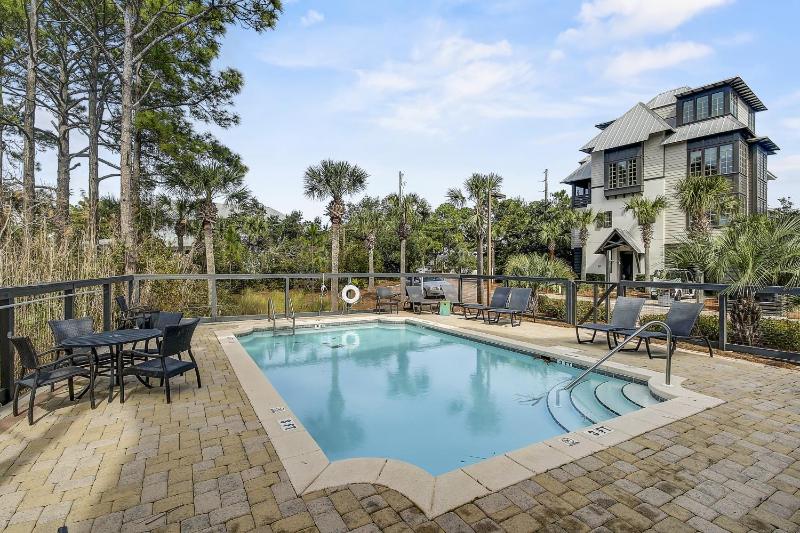 Gulf Views Private Pool Luxurious Home - Vista Del Mare home - image 31