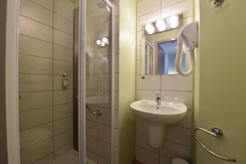Double Room ( 3ème étage) image 3