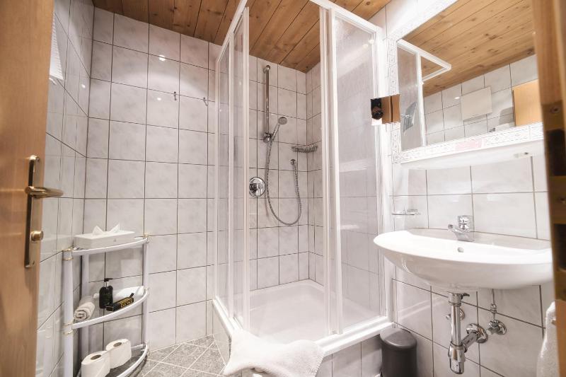 Standard Double Room image 1