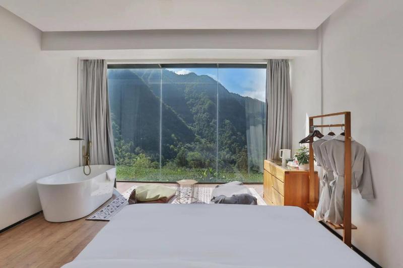 Purespace --2nights 1pick-up&trip tickets&5min to park gate - image 19