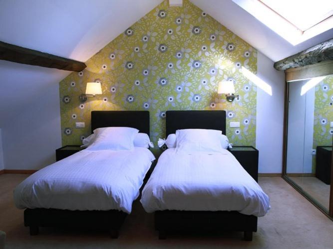 Quadruple Room with Bath image 1