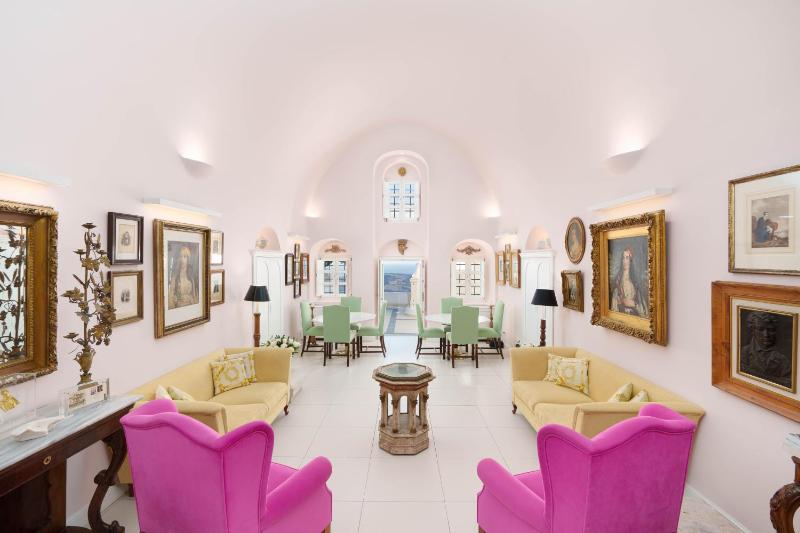 House of Portraits image 3