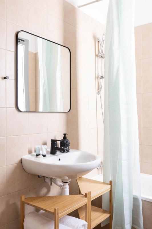Charming Shalom by TLV2RENT - image 2