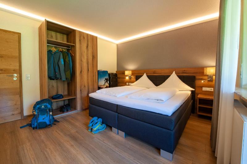 Double Room image 1