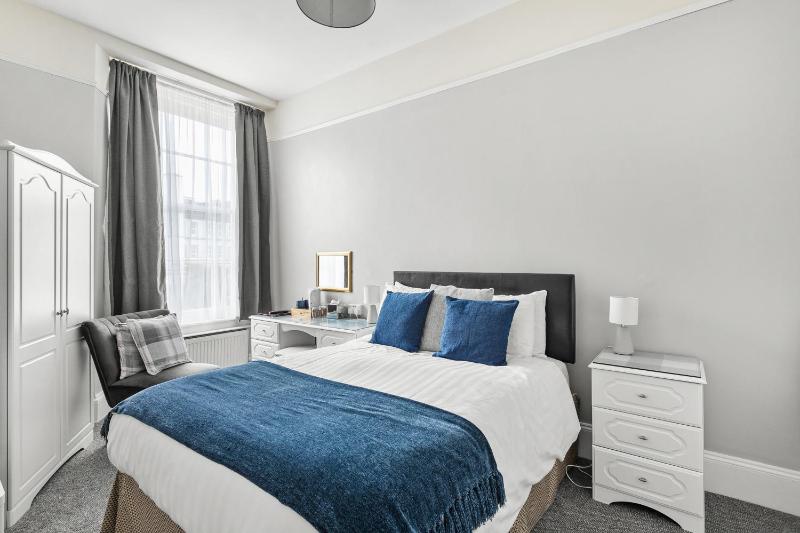Double Room image 1