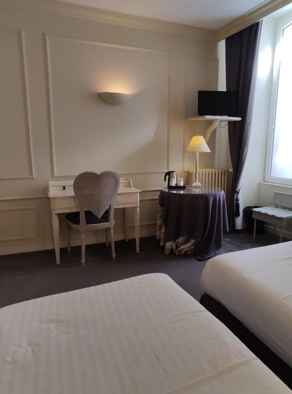 Standard Triple Room image 4