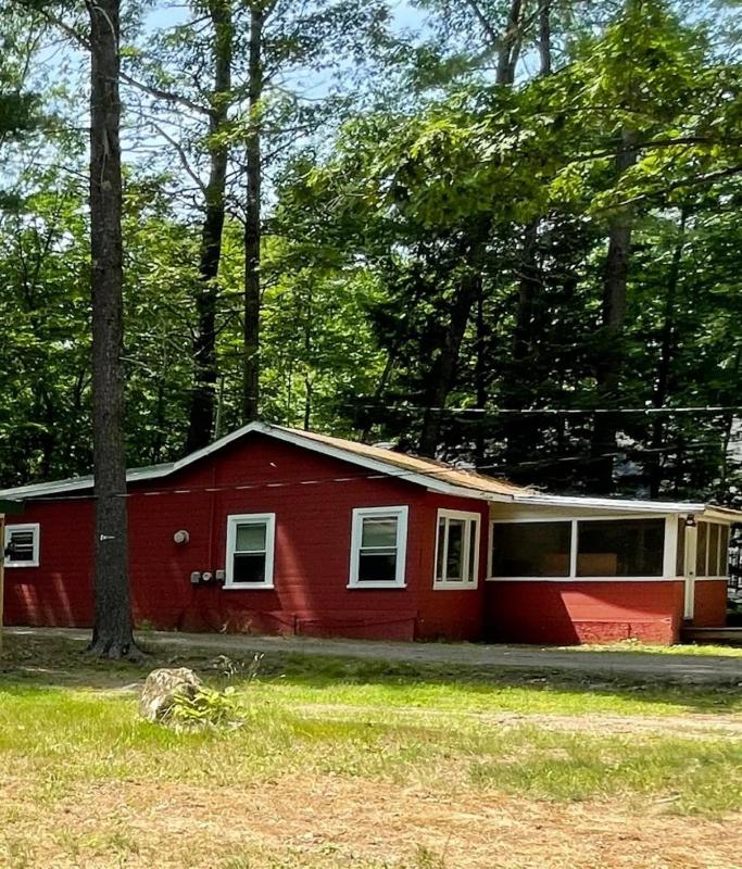 Three-Bedroom House image 1