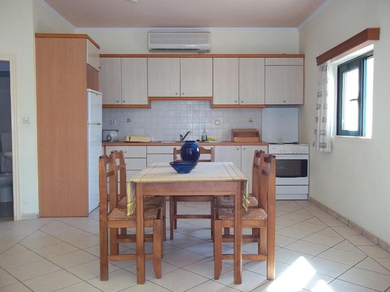 Family Three-Bedroom Apartment image 4