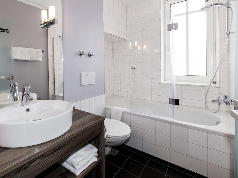 Superior Double Room image 2