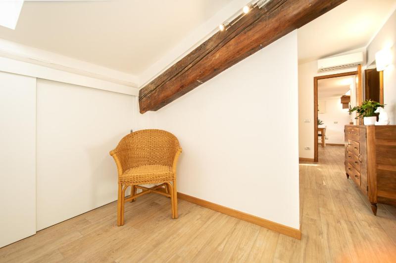 Rooftop Delight with Terrace - image 36