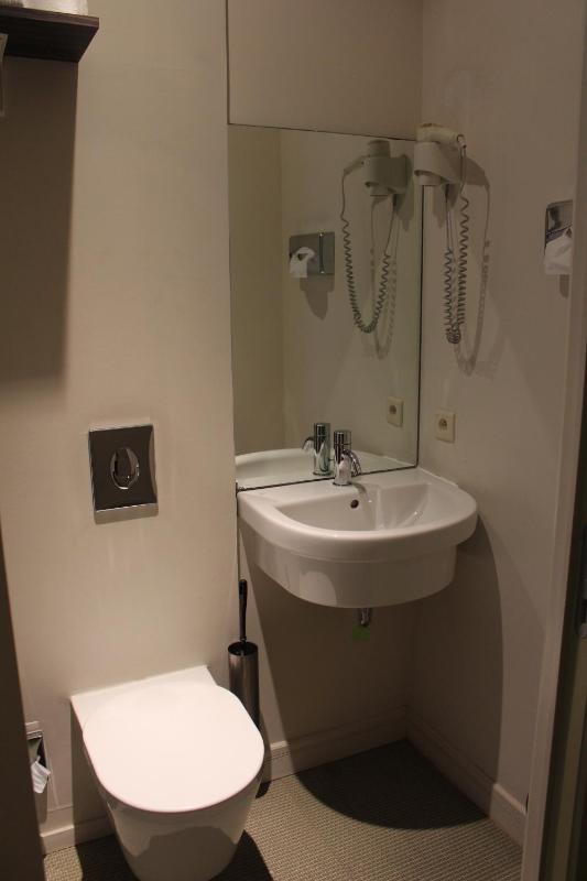 Standard Single Room image 1