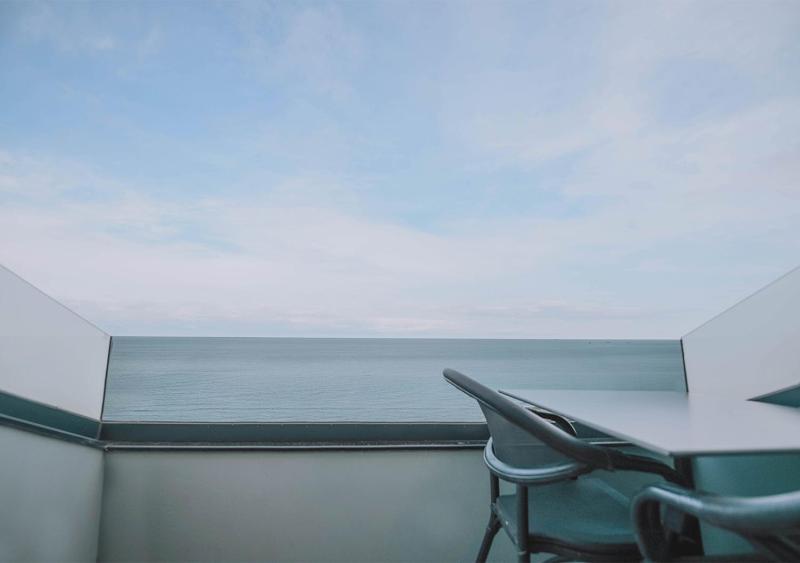 Elite Suite with Sea View and Balcony image 1