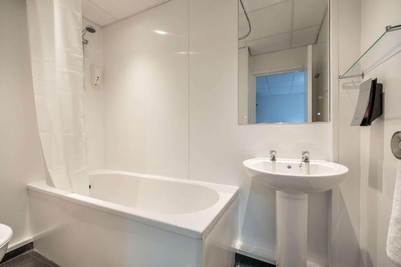 Comfort Inn Birmingham - image 13