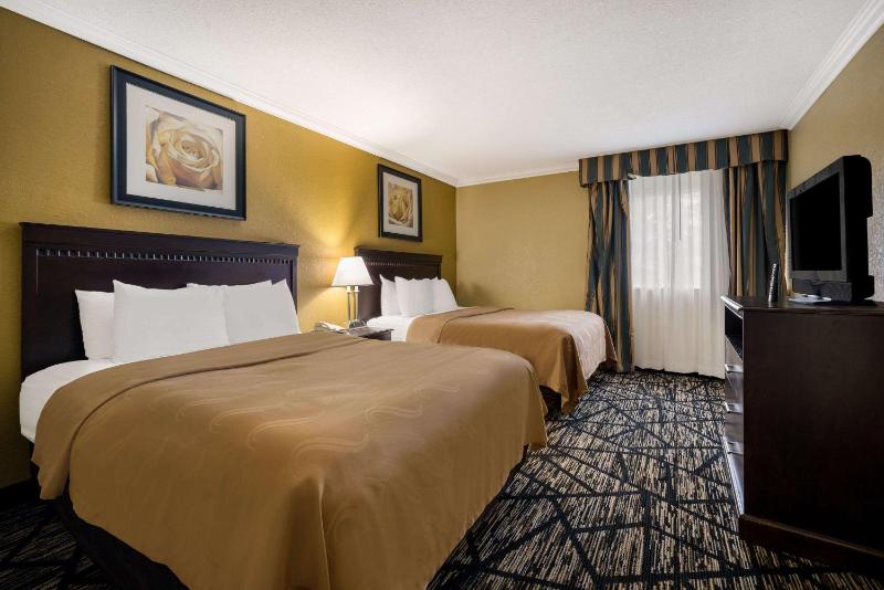 Double Suite - Non-Smoking image 3